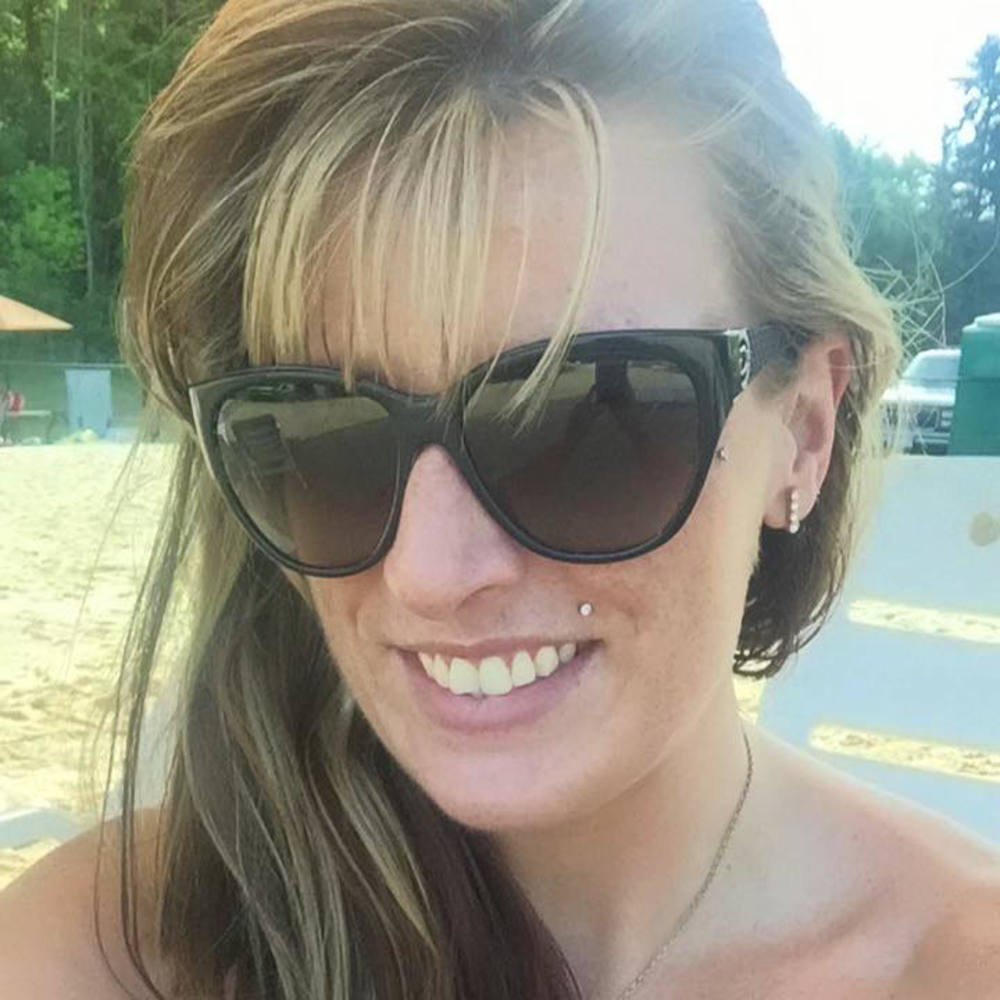 Meet your Posher, Ashley